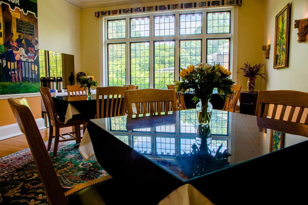Morehead Manor Bed And Breakfast Ντάραμ Εξωτερικό φωτογραφία